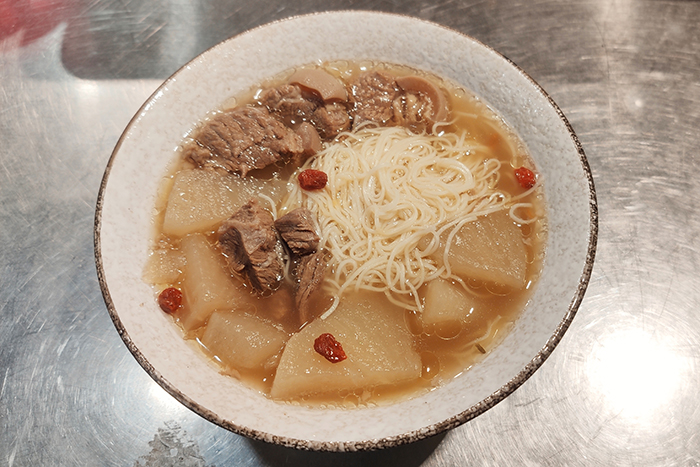 全羊商行羊肉麵線第六市場金典酒店3樓溫體羊肉麵線新鮮羊肉